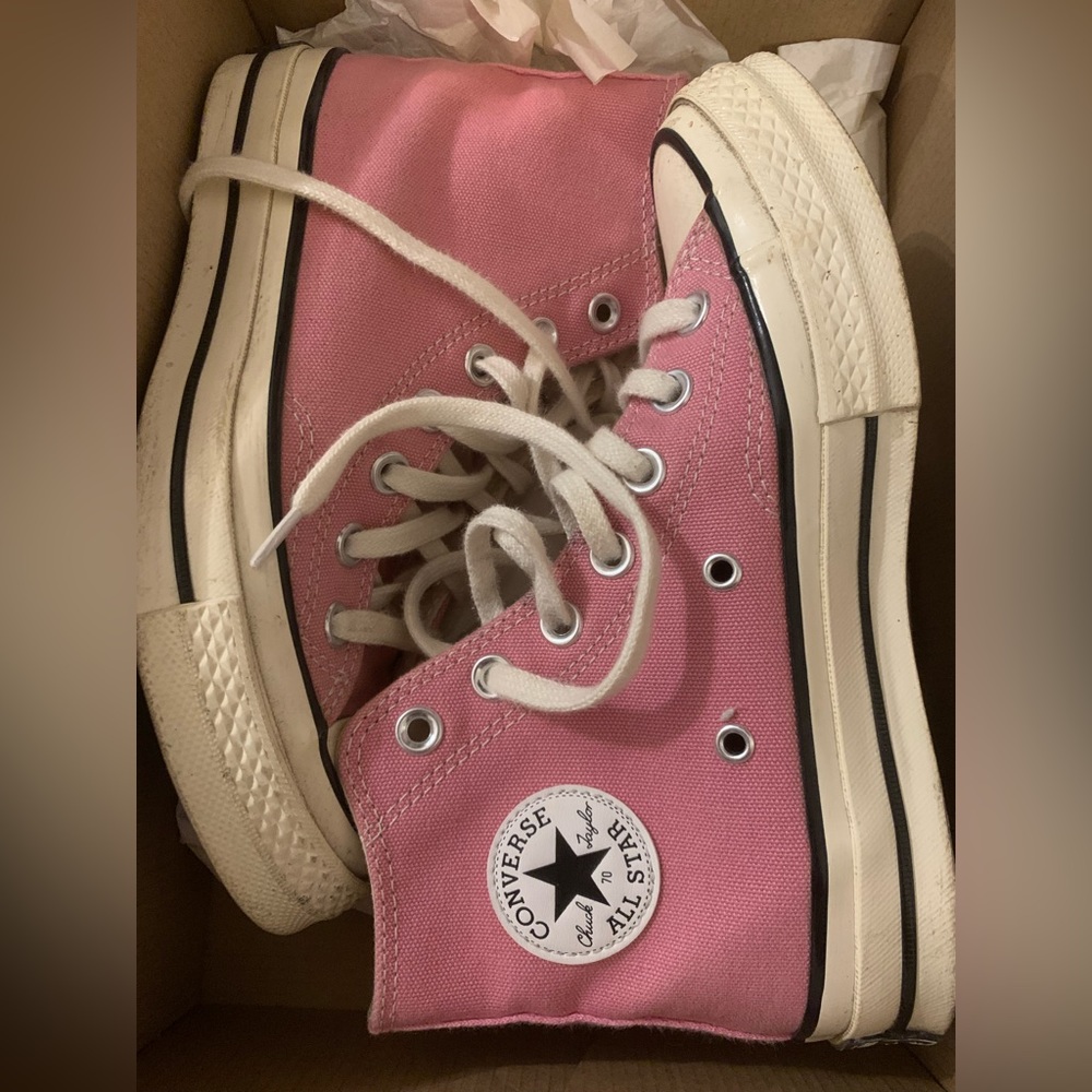 All stars pink shoe with box